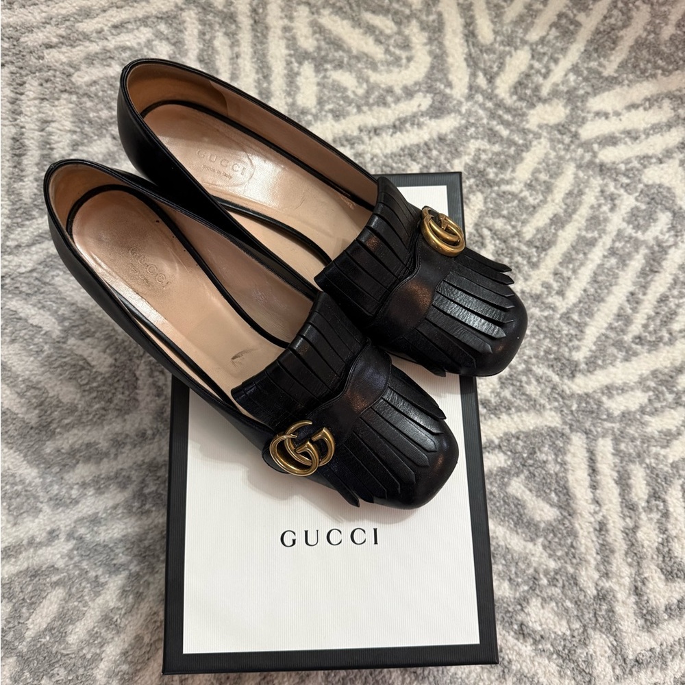 Gucci Black Leather Fringe Loafers with Gold Detail - Picture 2 of 7
